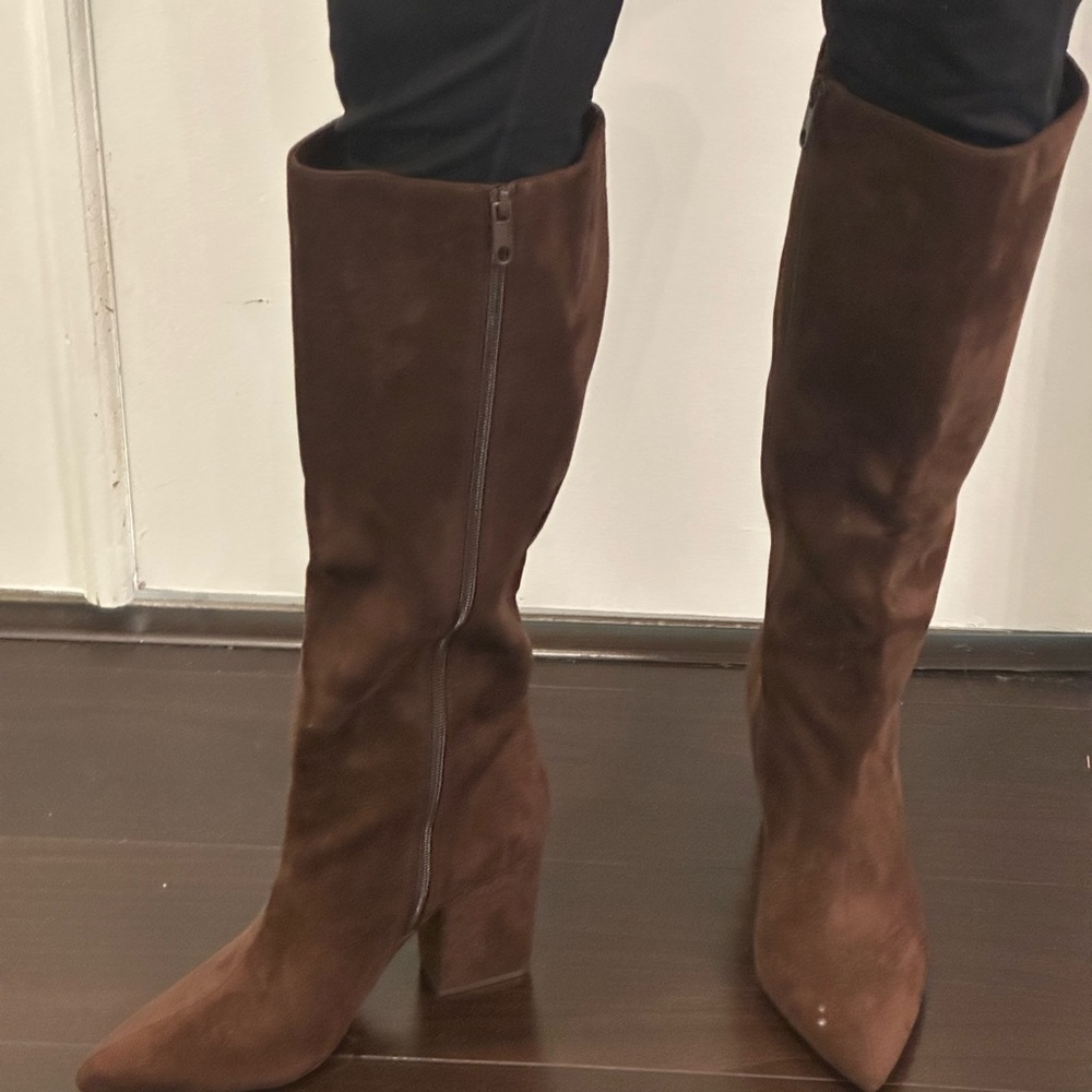 Women's Leirah Block Heel Tall Boots Size 9M BNIB